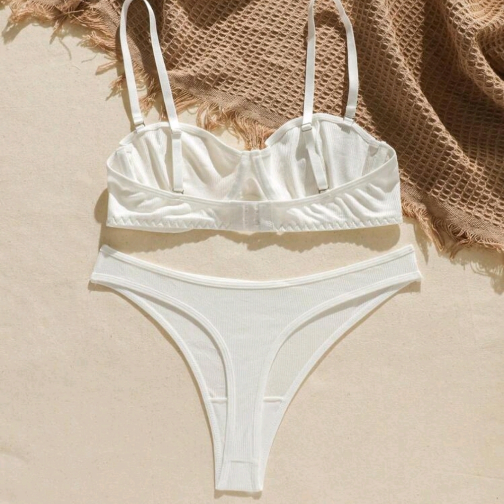 Bra & Panty Lingerie Set - Picture 2 of 3